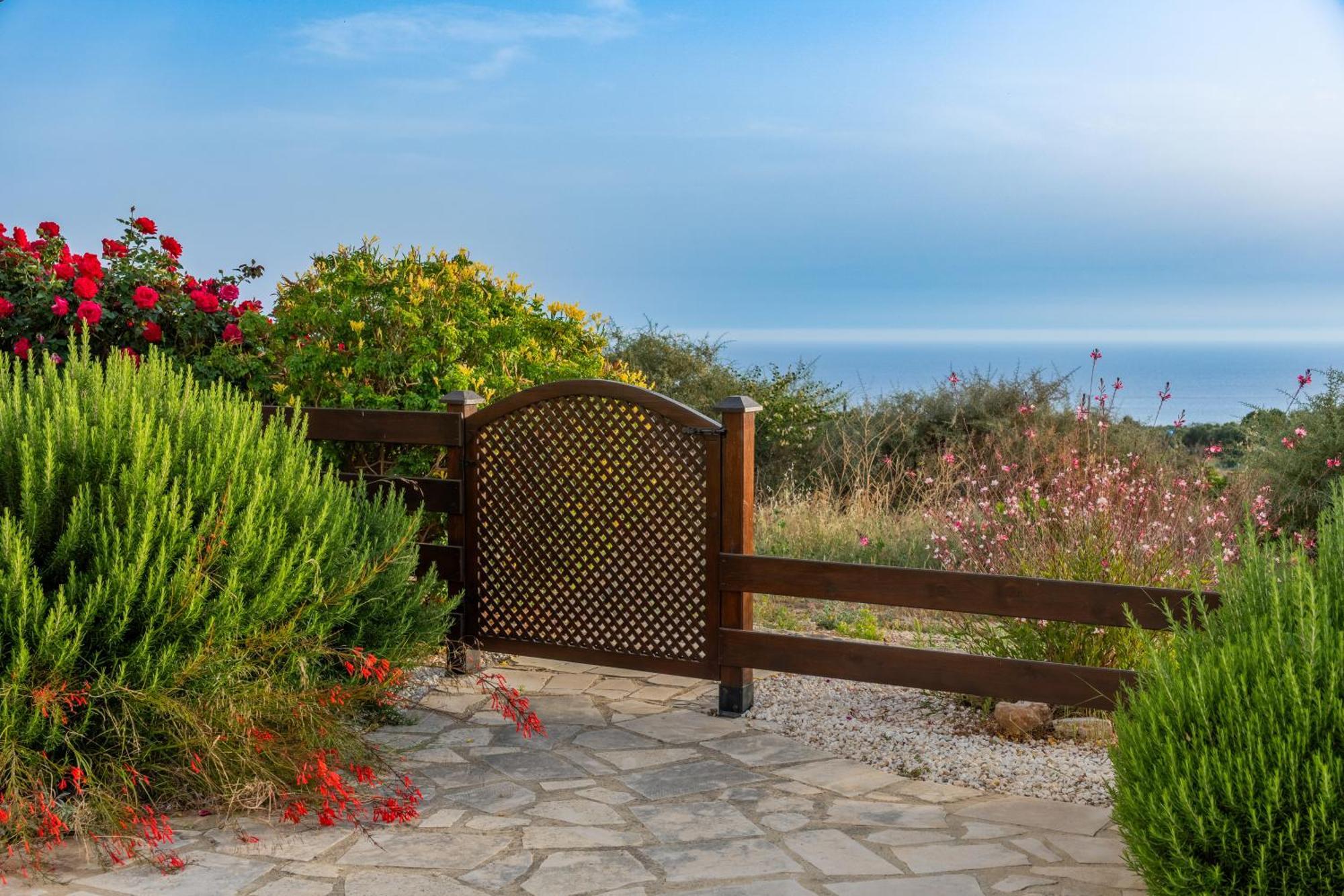 Villa Panorama - Stunning Views In Villa With Hot Tub, Pool, Garden Куклия Экстерьер фото